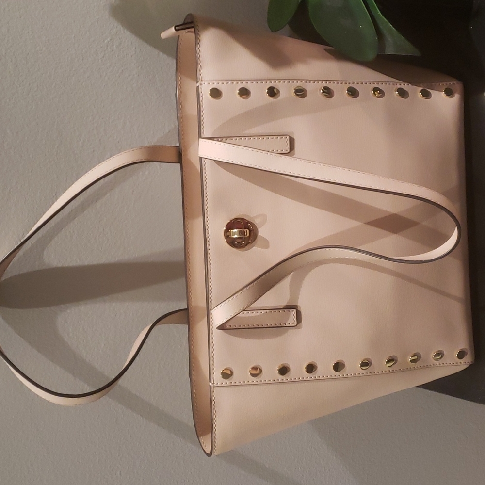 ❣️💫MARK DOWN💫❣️ Michael Kors pink bag - Picture 2 of 15